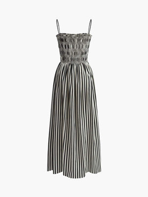 Miriam | Elegante Zomerjurk met Strepenpatroon & Smock-Bovenstuk
