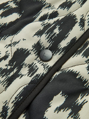 Leona | Jas met Dierenprint – Een Statement voor de Gedurfde Look