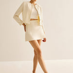 Anja | Stijlvolle Off-White Cropped-Jack met gouden knopen