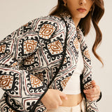 Steppjacke met etnisch patroon en oversized snit