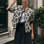 Leona | Jas met Dierenprint – Een Statement voor de Gedurfde Look