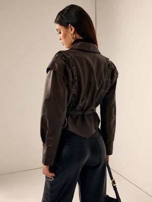 Valeria | Taillierter Lederblazer met Ceintuur – Elegant & Modern