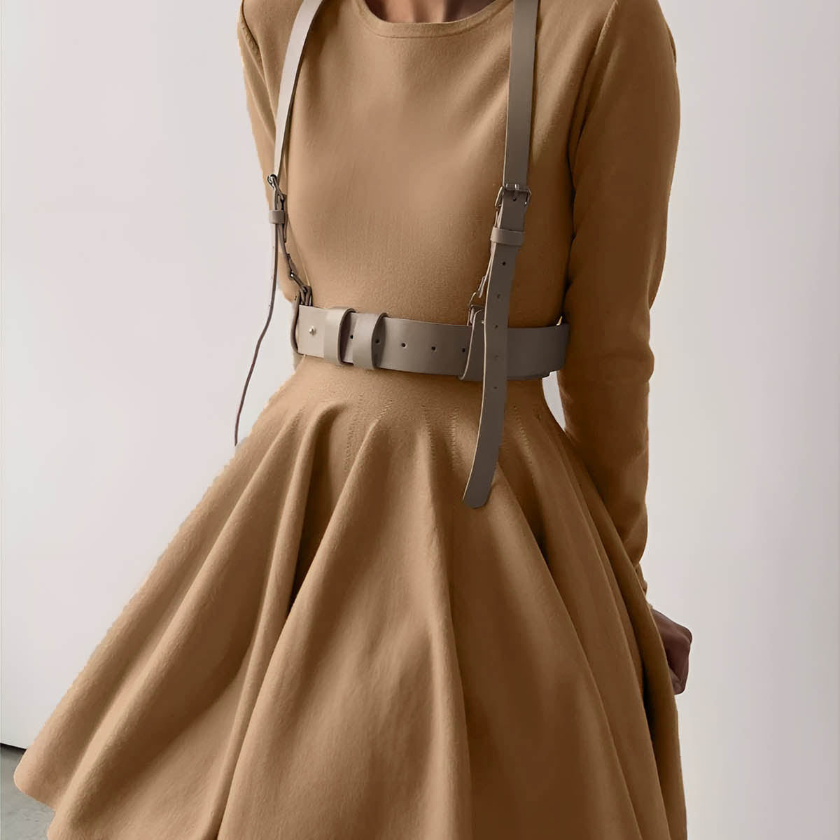 Alina | Elegante Dames Skaterjurk in Crème met Lange Mouwen
