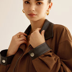 Amber | Oversized Jack in Camel met Lederen Details