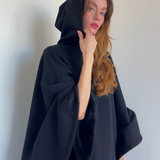 Patricia™ Luxe Fleece Poncho met Capuchon