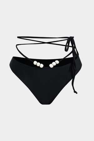 Meredith | Drie-delig Bikini-set met Wikkelband-Design, Pareldetails en Transparante Pareo