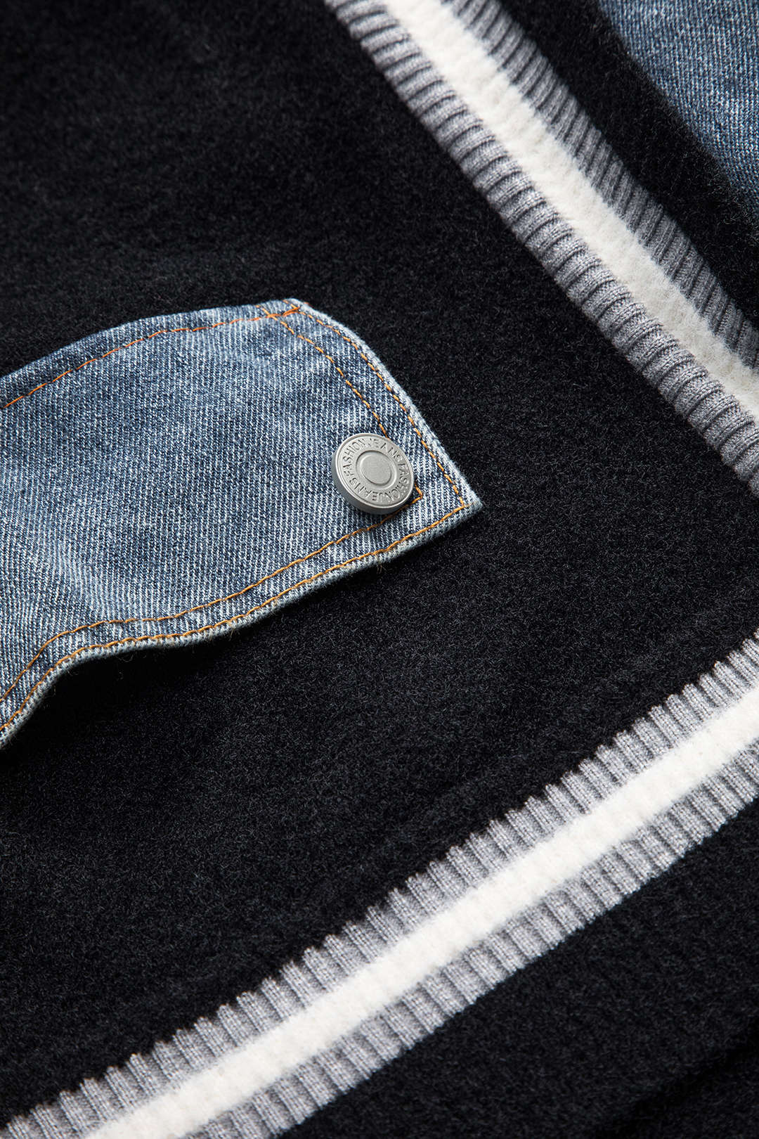 Nova | Denim Overhemd en Brei Cardigan in Eén – Veelzijdigheid ontmoet Stijl