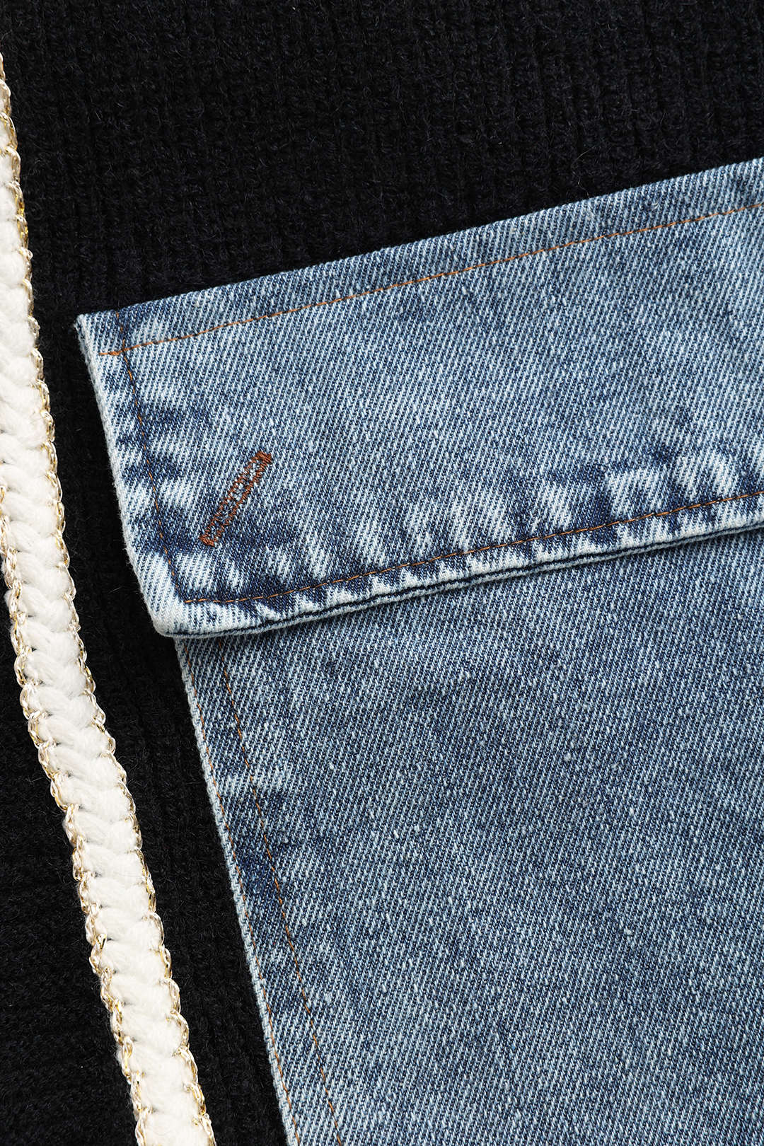 Ella | Zwarte gebreide cardigan met denim patches – De perfecte mix van comfort en stijl