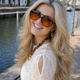 Zonnebril met Gele Glazen en Moderne Look