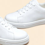 Minimalistische witte sneakers – Perfect voor elke gelegenheid