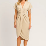 Elegante Midi Wikkeljurk met V Hals en Korte Mouwen