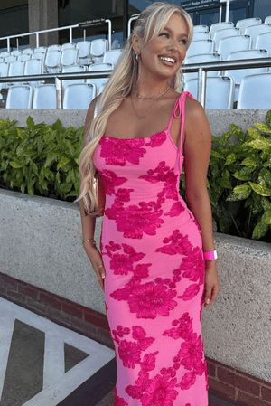 Ziska | Figuuraccentuerende Roze Bloemen Maxikleed - Elegant met Romantische Flair