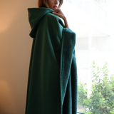 Patricia™ Luxe Fleece Poncho met Capuchon