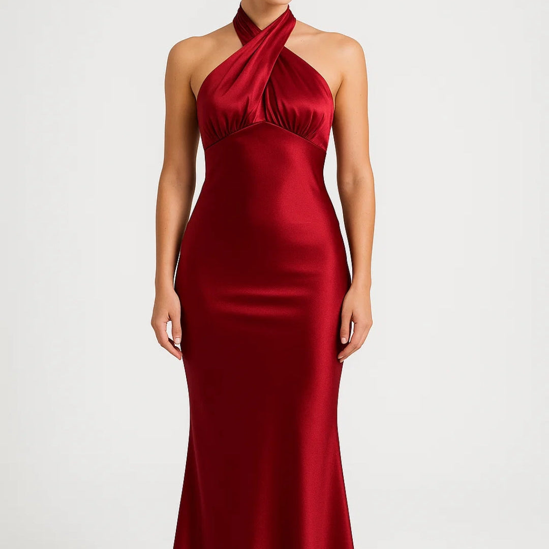 Elegante halter lange avondjurk met open rug