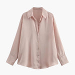 Satin-Stijl Damesblouse met Knopsluiting – Elegant, Vloeiend & Tijdloos