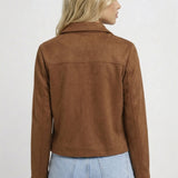 Dames Suède Look Jas met Borstzakken en Knoopsluiting
