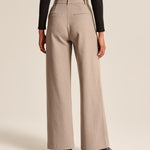 Isabell | Modieuze broek in taupe met wijde pijpen