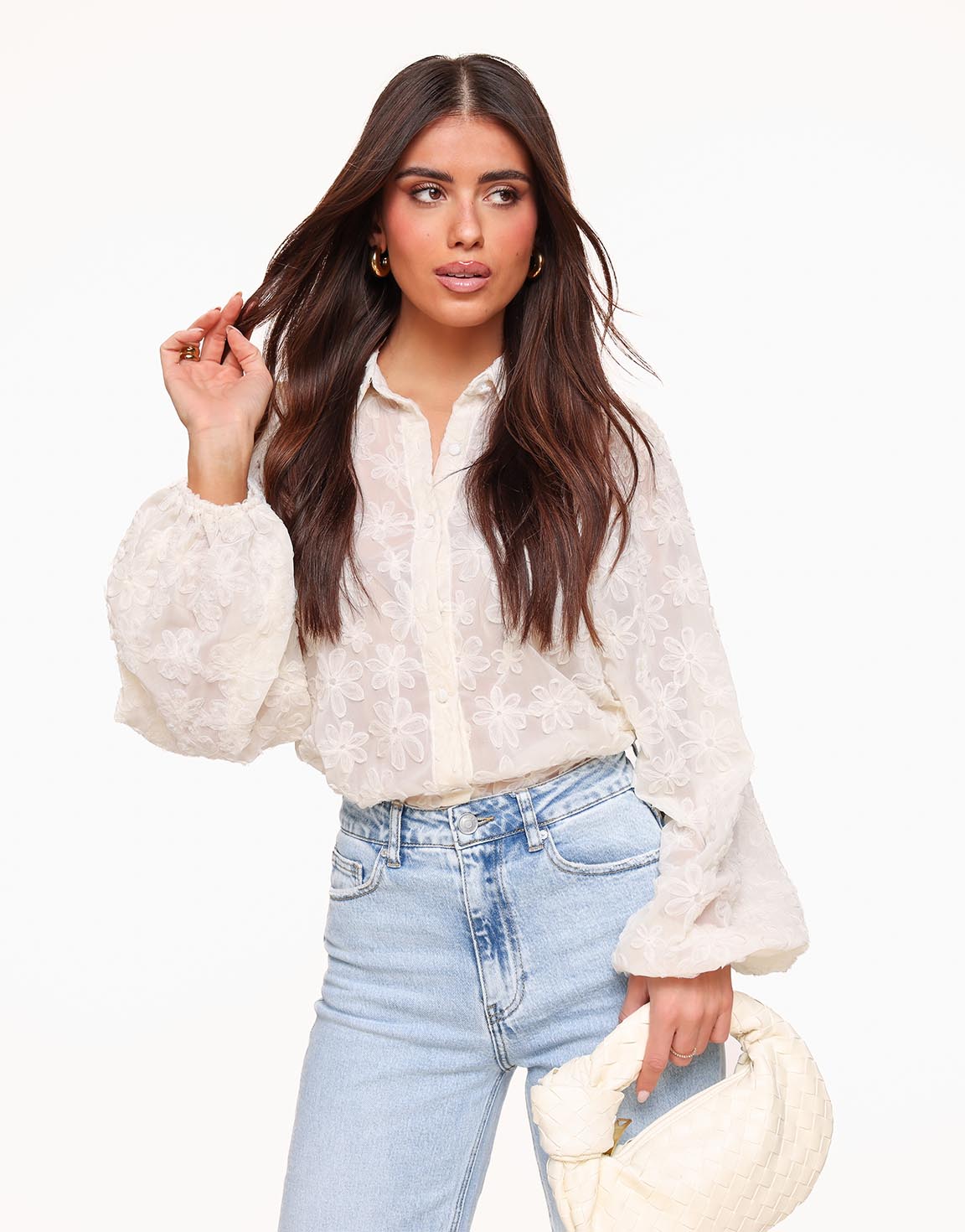 Elegante transparante blouse met bloemenpatroon – Crème
