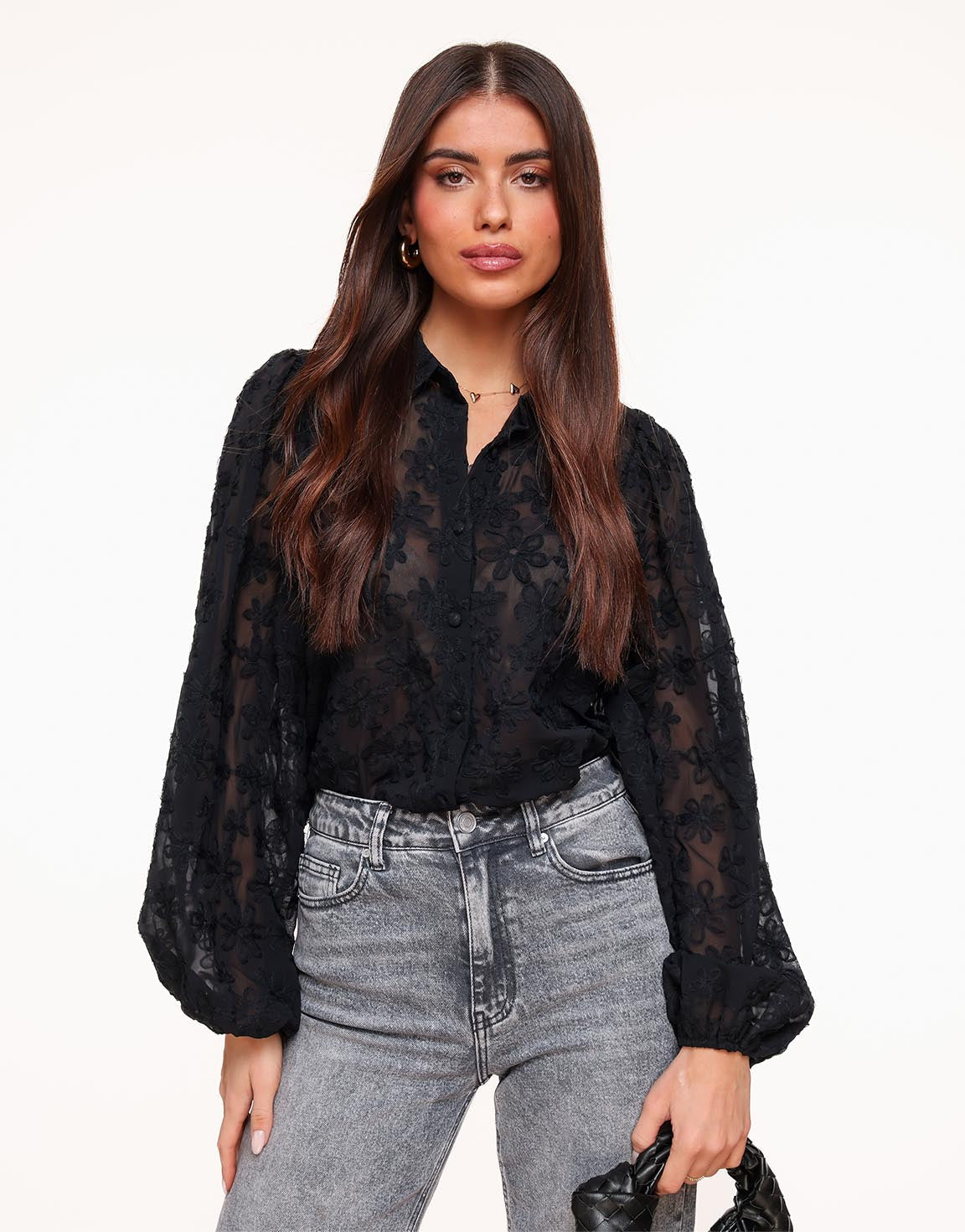 Elegante transparante blouse met bloemenpatroon – Zwart