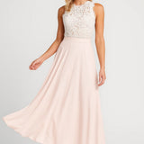Elegante Maxi Jurk met Kant Top en Zwierige Rok