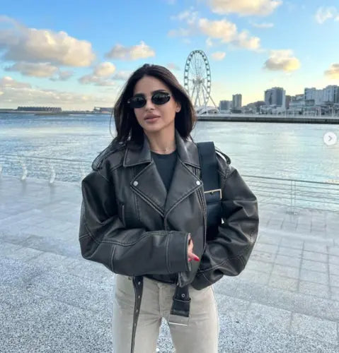 Jenne | Oversized Cropped Bikerjacke van Kunstleer met Riem