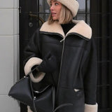 Lizzy | Oversized Kunstleer Shearling-Jack in Zwart