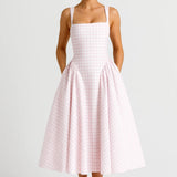 Elegante Strapless Midi Jurk met A Lijn en Ruitpatroon