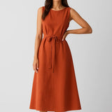 Elegante Mouwloze Midi Jurk met Tailleband
