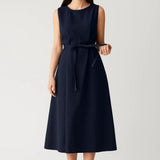 Elegante Mouwloze Midi Jurk met Tailleband