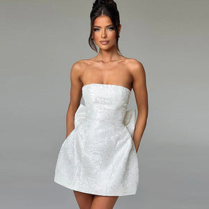 Champagnekleurige Mini-Cocktailjurk – Off-shoulder Avondjurk met Strikdetail