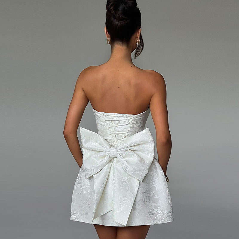 Champagnekleurige Mini-Cocktailjurk – Off-shoulder Avondjurk met Strikdetail