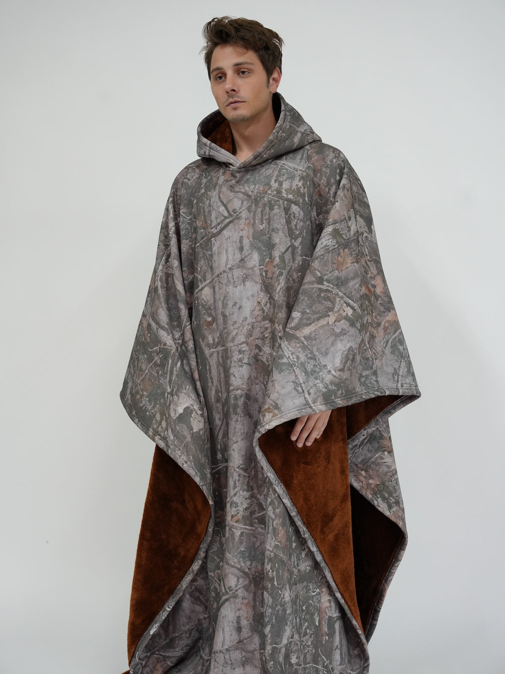 Luxe™ Fleece Poncho met Capuchon