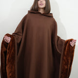 Patricia™ Luxe Fleece Poncho met Capuchon