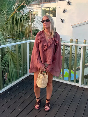Transparante Volantblouse in Bruin – Feminin, Elegant & Uitgesproken