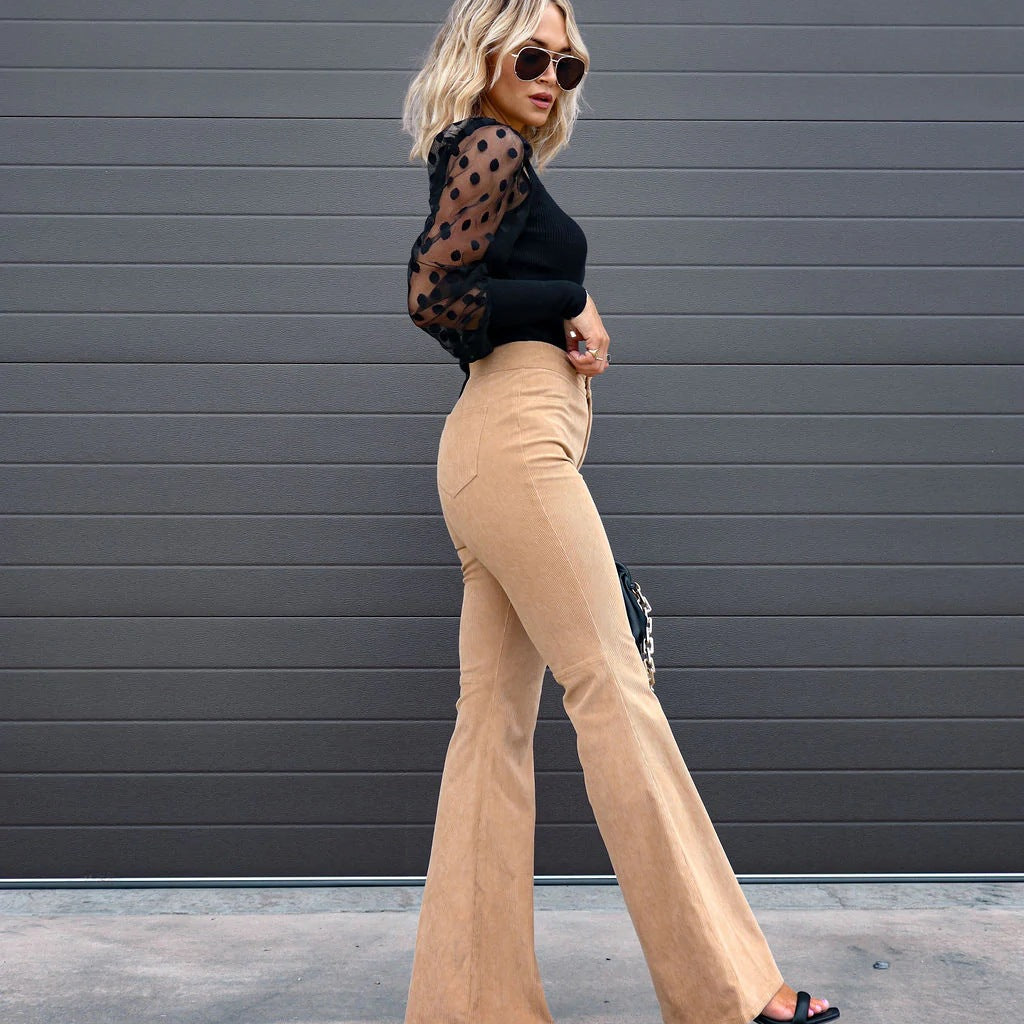 Ella | Dames Curvy Flared Hoge Taille Broek | Elegante Stretch Corduroy