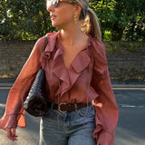 Transparante Volantblouse in Bruin – Feminin, Elegant & Uitgesproken