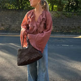Transparante Volantblouse in Bruin – Feminin, Elegant & Uitgesproken