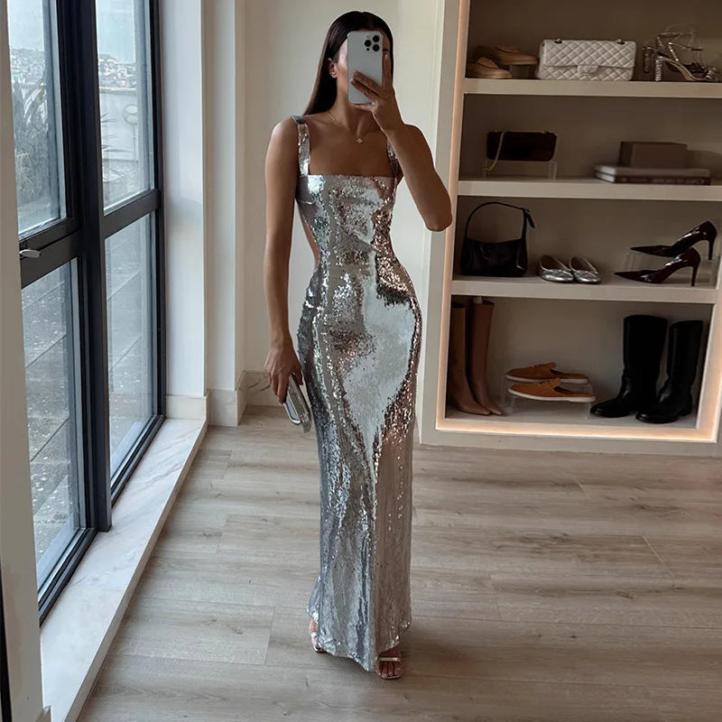 Emilia| Glanzend Maxi-jurk met Spaghetti-bandjes