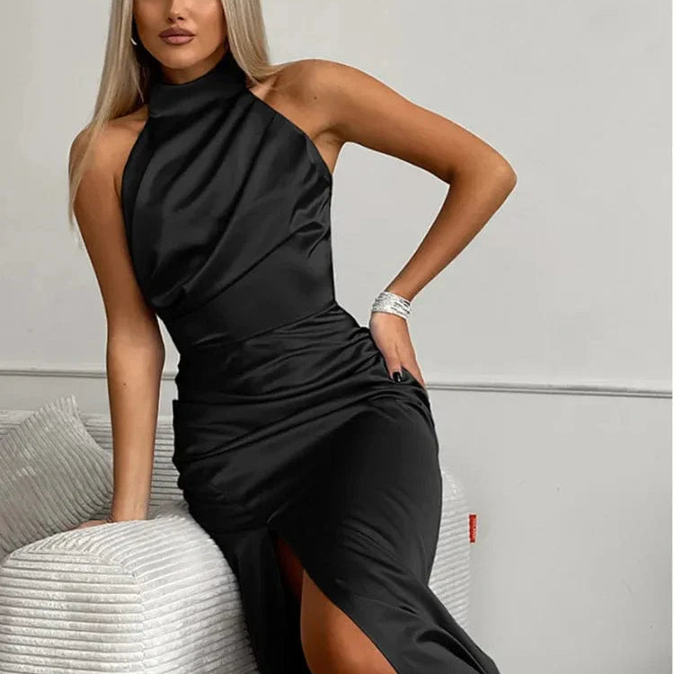 Ylva | Elegante Satin Halterjurk met Beenopening