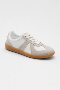 Retro Sneakers met Suède Details en Comfortzool