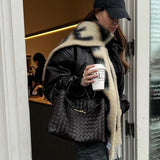 Carlee | Gevlochten Mini-Tas met Elegante Accent