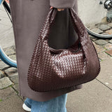 Charlyne | Grote gevlochten Hobo-tas