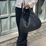 Charlyne | Grote gevlochten Hobo-tas