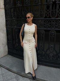 Rosamund | Elegante Knopdetail Mouwloze Maxijurk – Tijdloze Klasse & Raffinement