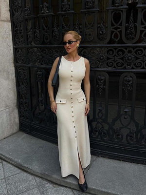 Rosamund | Elegante Knopdetail Mouwloze Maxijurk – Tijdloze Klasse & Raffinement