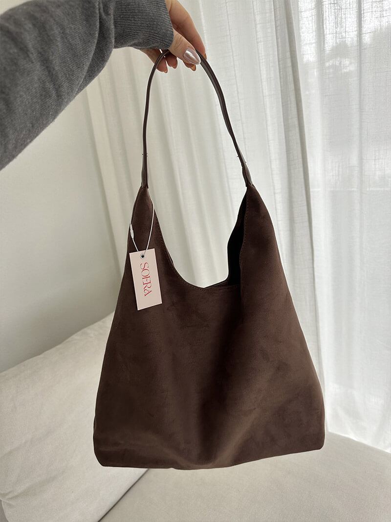 Olga | Minimalistische Schoudertas van Suède