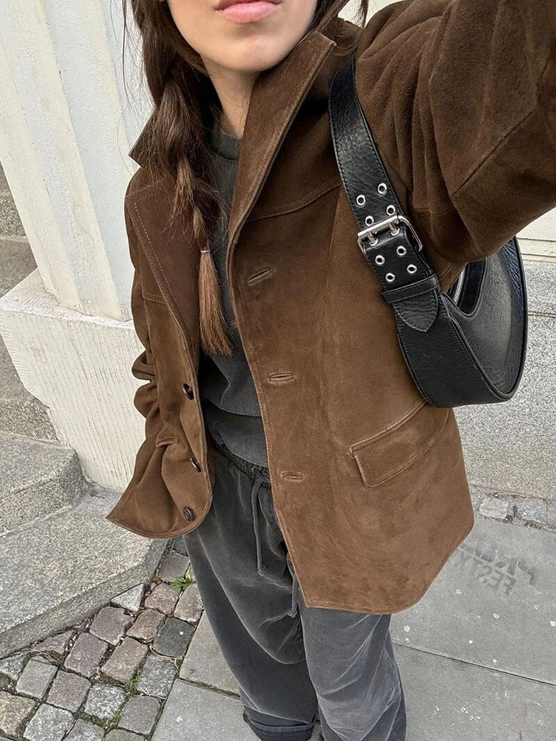 Miranda | Klassieke Blazer van Suède-look in Bruin