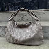 Charlyne | Grote gevlochten Hobo-tas
