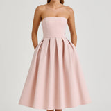 Strapless Midi Jurk met Uitlopende Rok en Elegante Pasvorm