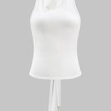 Mallory | Vrouwelijk Haltertop met Wickeldesign & Knoopdetail